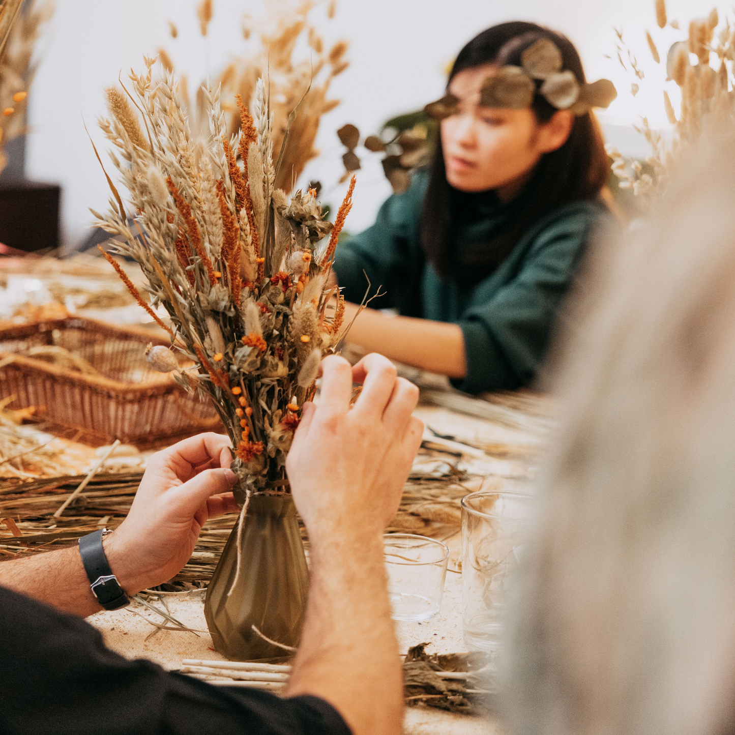 AFTERWORK - Trockenblumenbouquet Workshop SPACES Düsseldorf 06.12.2023 18 Uhr