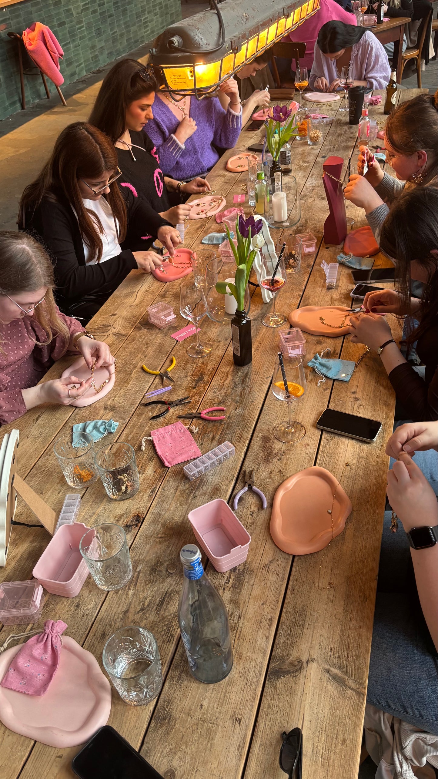 DIY Charms Workshop - Die Kunstbar Köln 04.02.2026 19 Uhr