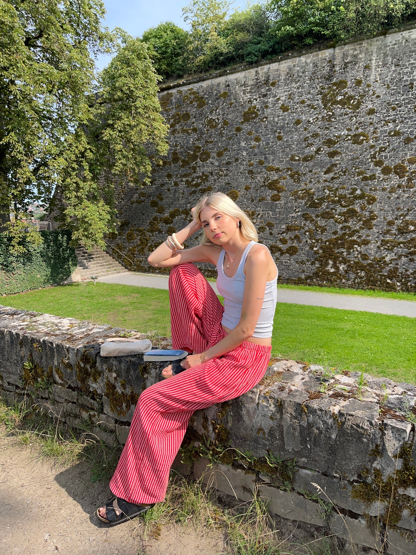 Hose: Henni