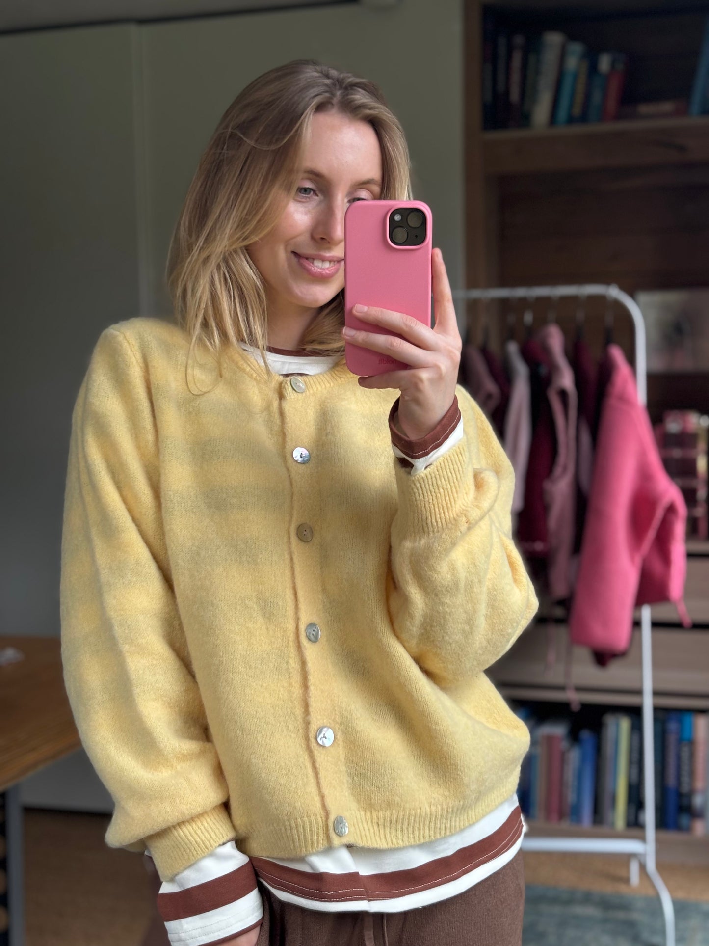 Strickjacke mit Alpakaanteil: Softlove versch. Farben