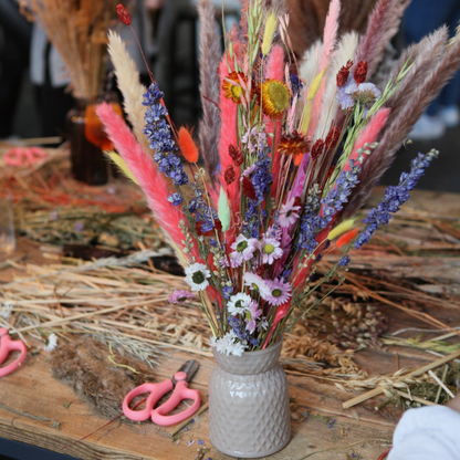 BLOOMY BEATS - Trockenblumenbouquet Workshop kalt.weiss.trocken. Duisburg 09.09.2025 18 Uhr