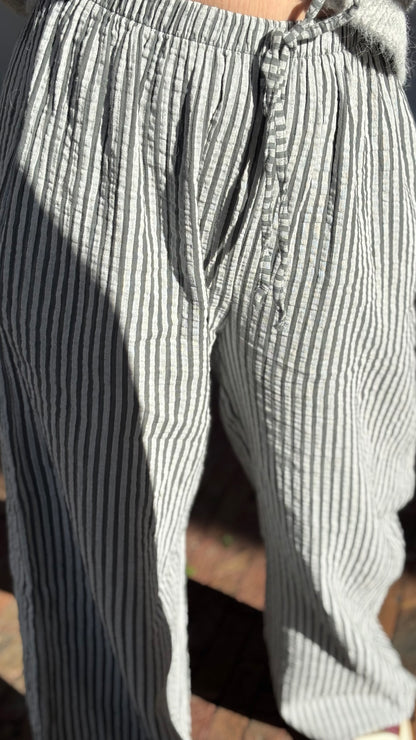 Hose: Henni