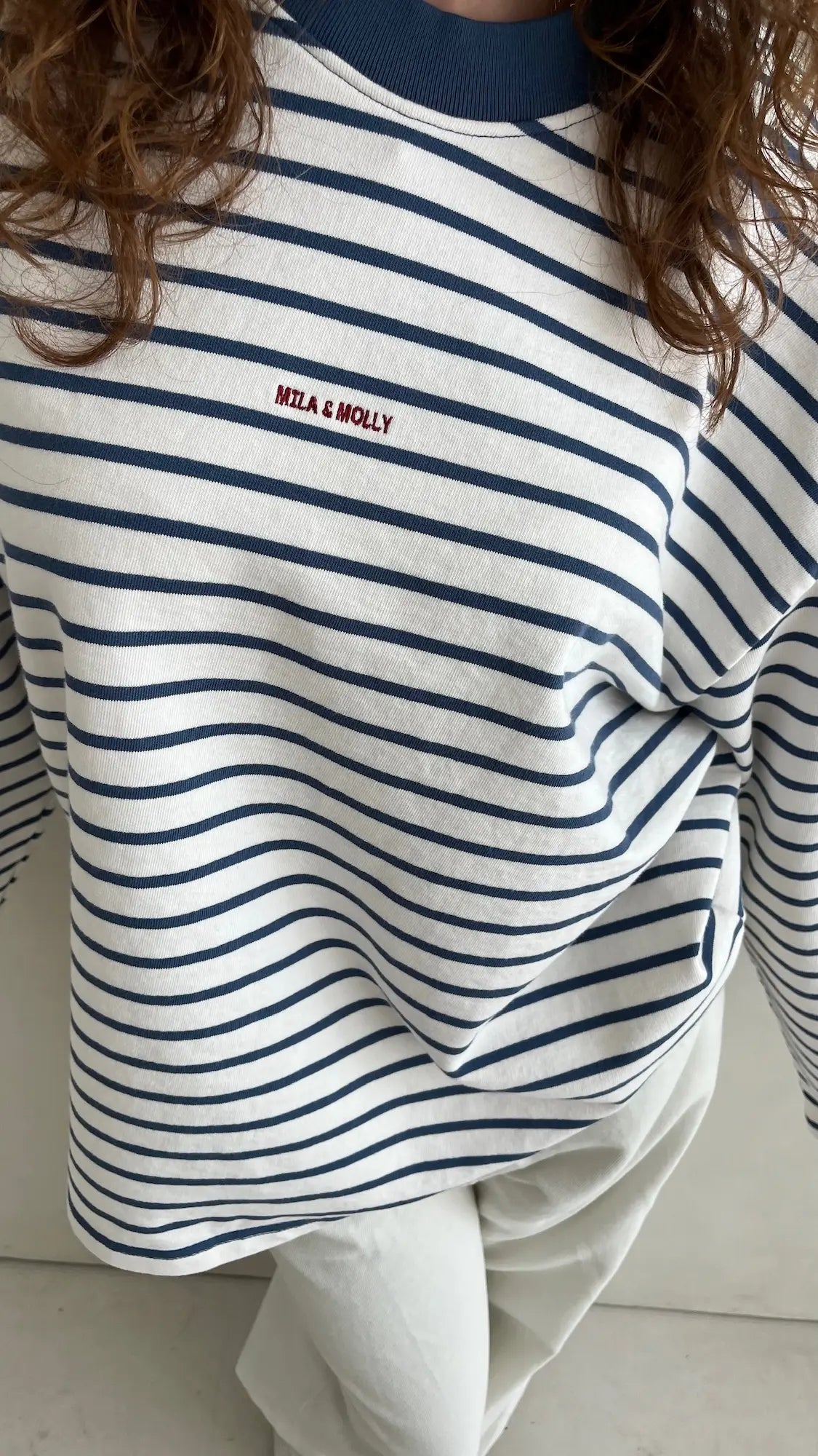 Sweatshirt: Diana