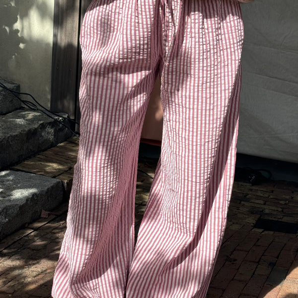 Hose: Henni