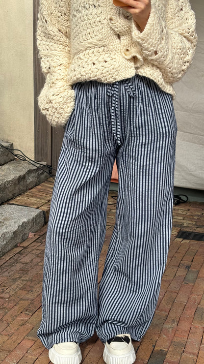 Hose: Henni