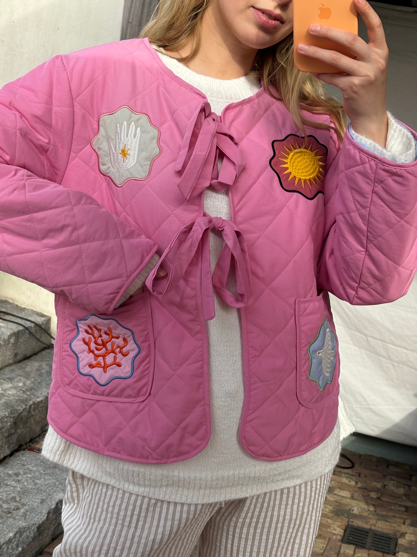 Jacke mit Schleifen: La vie en rose