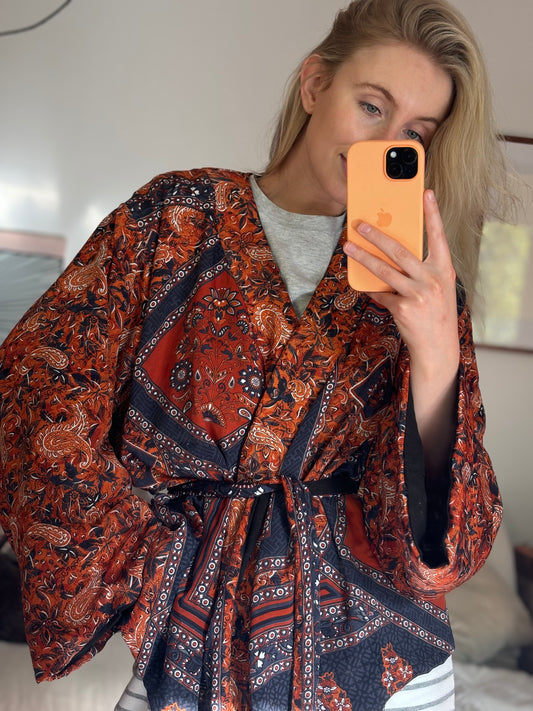 Wende-Kimono: Kiana