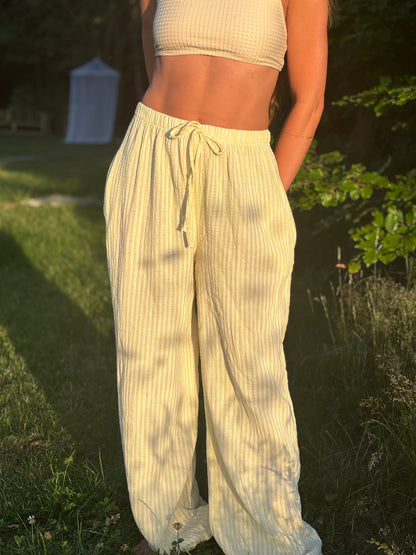 Hose: Henni