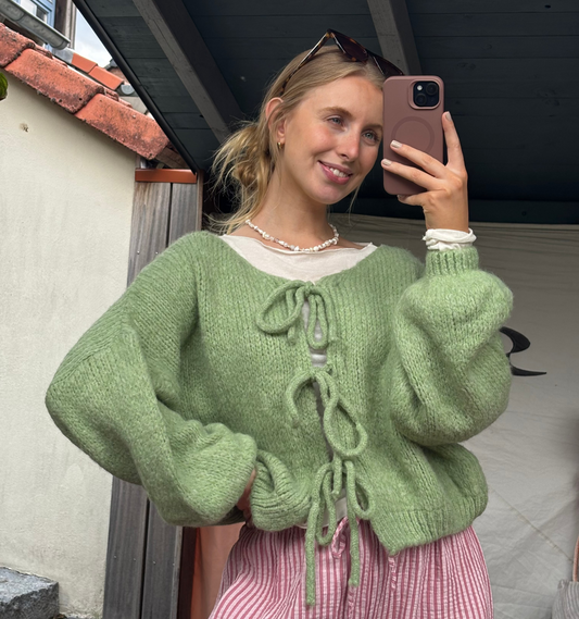 Cardigan: Pistachio Leni