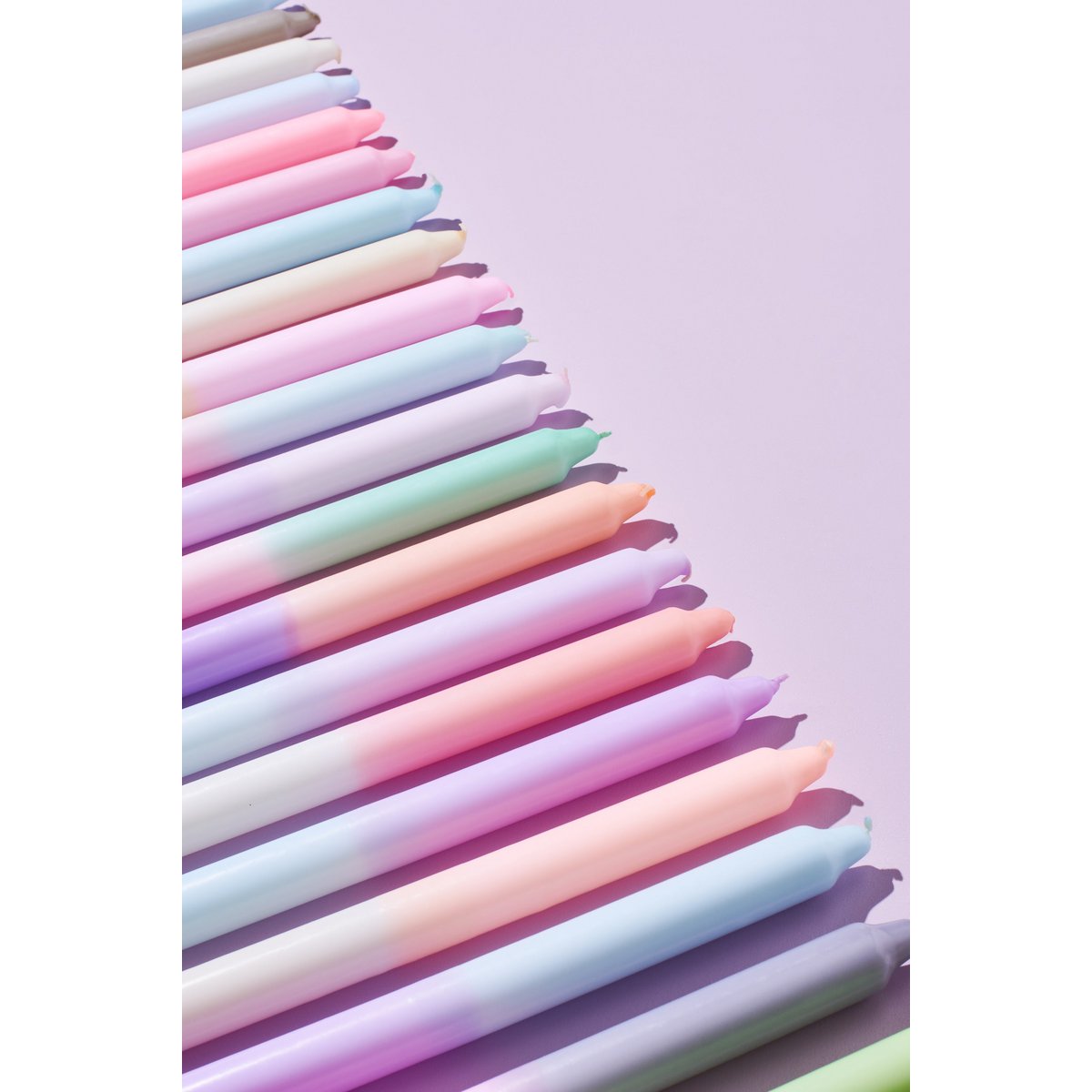 Do-It-Yourself-Box Dip Dye Kerzen:: Rainbow Edition